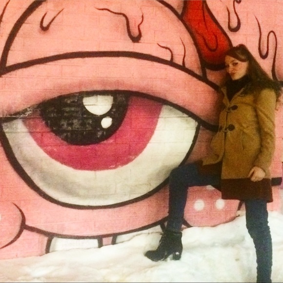 Meet your Posher, Bri - Picture 5 of 7